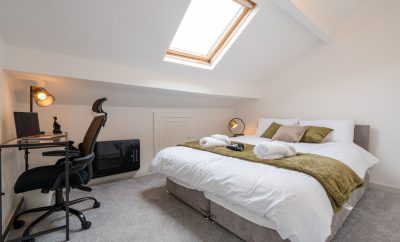 Contemporary 2-Bedroom Apartment · Perfect for 5 Guests · Sheffield