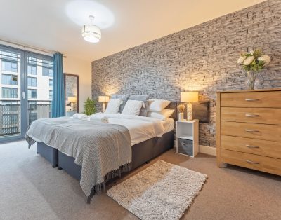 Spacious 1-Bedroom Apartment · Sleeps 3 Guests · Birmingham
