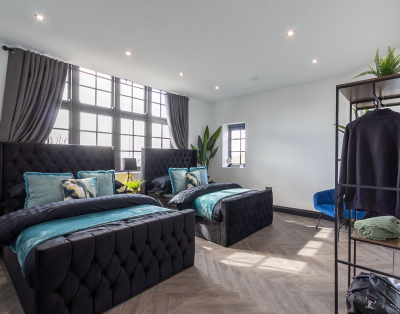 Spacious 2-Bedroom Entire Home · Perfect for 8 Guests · Brighton