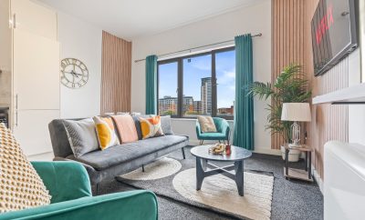 Comfy 2 Bed apartment · Sleeps 5 · Nr Old Trafford